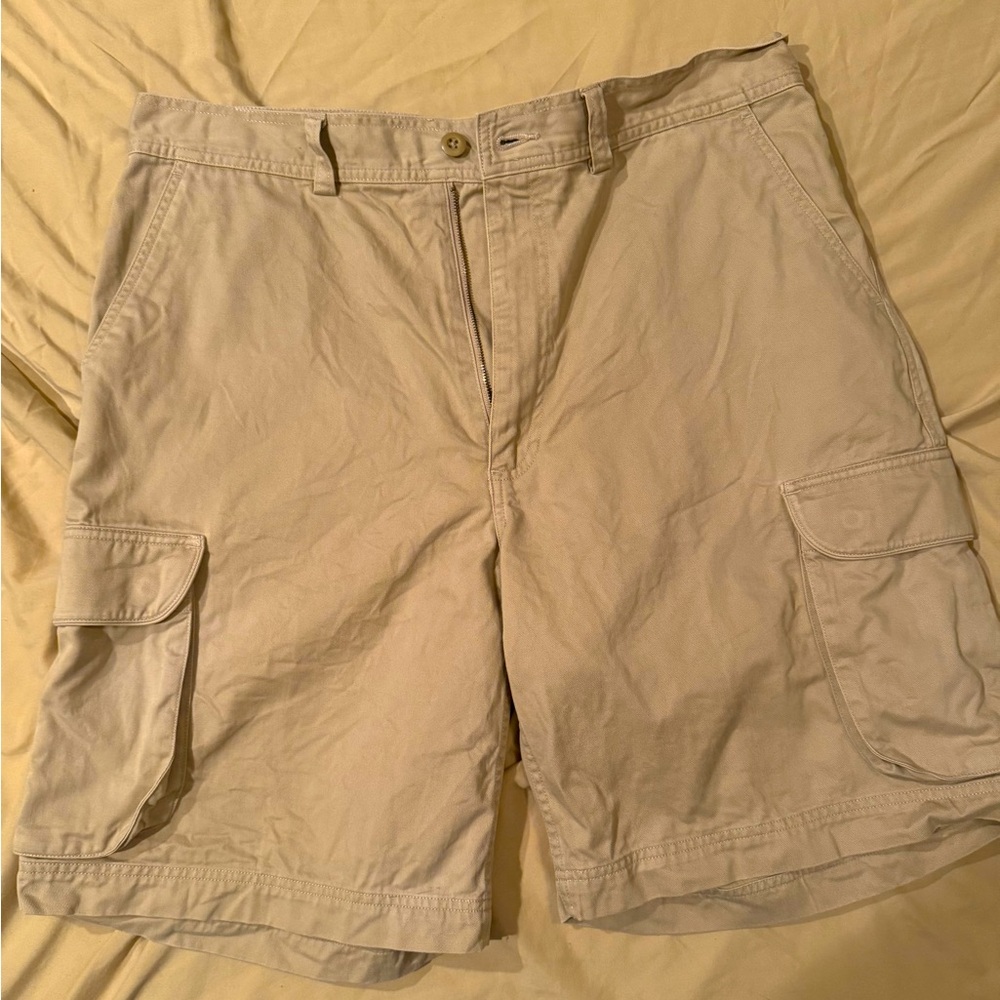 Polo Ralph Lauren men’s khaki shorts size 34. Barely worn.